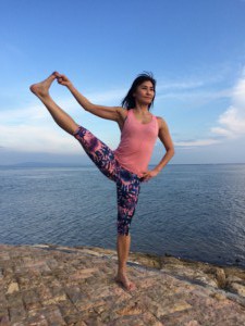 Yoga pose: hand to toe - Utthita Hasta Padangustasana    