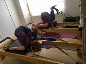 Pilates op Reformer: short spine massage